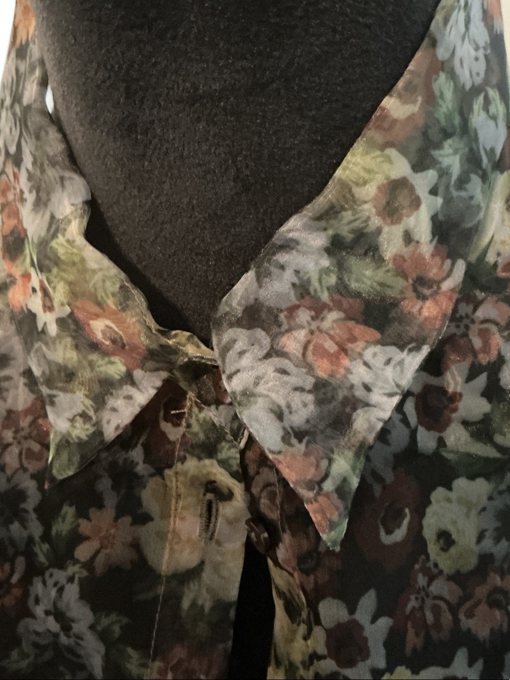 Zara sheer floral button up top with collar and long sleeves s - Picture 2 of 9